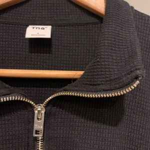 Aritzia black quarter zip